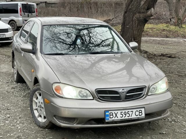 Серый Ниссан Максима, объемом двигателя 2 л и пробегом 300 тыс. км за 1850 $, фото 1 на Automoto.ua