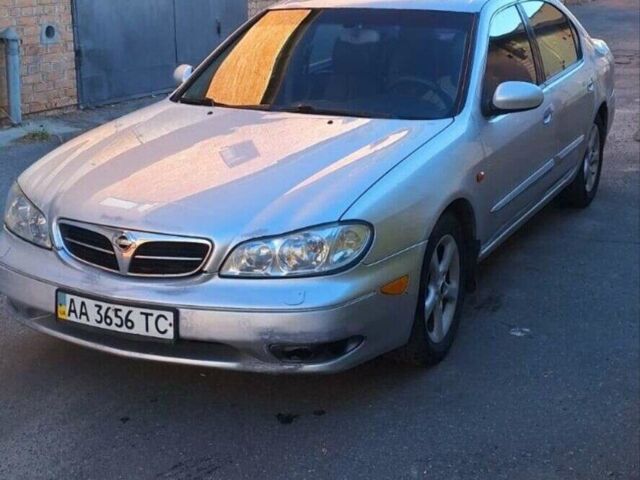 Сірий Ніссан Максіма, об'ємом двигуна 2 л та пробігом 320 тис. км за 2200 $, фото 1 на Automoto.ua