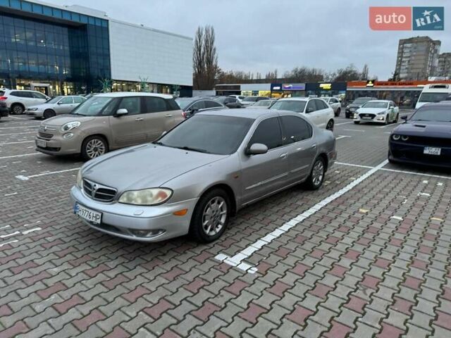 Серый Ниссан Максима, объемом двигателя 3 л и пробегом 343 тыс. км за 2500 $, фото 1 на Automoto.ua