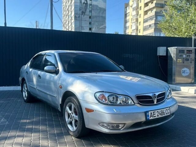 Серый Ниссан Максима, объемом двигателя 2 л и пробегом 300 тыс. км за 3200 $, фото 1 на Automoto.ua