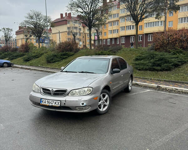 Серый Ниссан Максима, объемом двигателя 2 л и пробегом 285 тыс. км за 2350 $, фото 1 на Automoto.ua