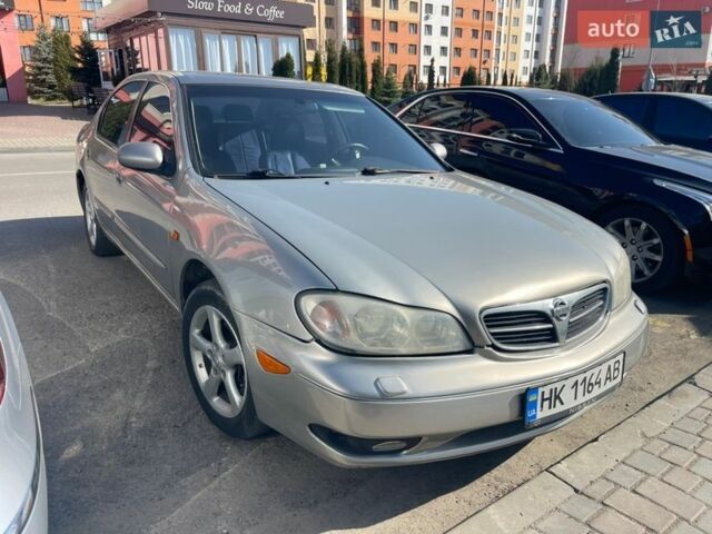 Серый Ниссан Максима, объемом двигателя 3 л и пробегом 268 тыс. км за 2900 $, фото 1 на Automoto.ua