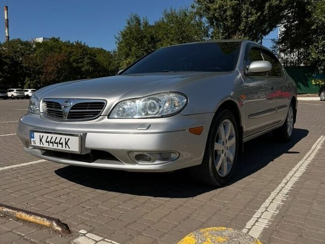 Сірий Ніссан Максіма, об'ємом двигуна 2 л та пробігом 215 тис. км за 4200 $, фото 1 на Automoto.ua