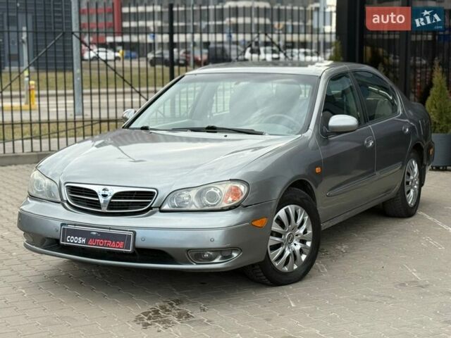 Сірий Ніссан Максіма, об'ємом двигуна 2 л та пробігом 300 тис. км за 3000 $, фото 1 на Automoto.ua