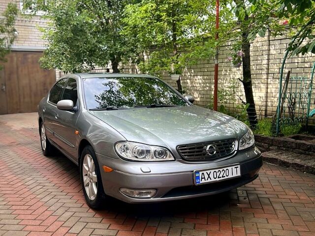 Сірий Ніссан Максіма, об'ємом двигуна 2 л та пробігом 250 тис. км за 2900 $, фото 1 на Automoto.ua