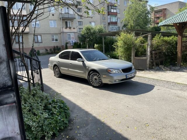 Серый Ниссан Максима, объемом двигателя 3 л и пробегом 180 тыс. км за 4000 $, фото 1 на Automoto.ua