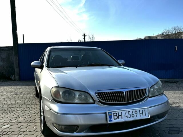 Сірий Ніссан Максіма, об'ємом двигуна 2 л та пробігом 300 тис. км за 2899 $, фото 1 на Automoto.ua
