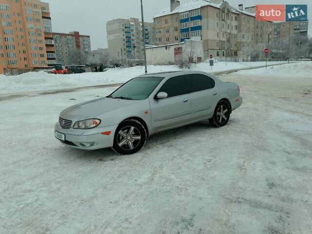 Сірий Ніссан Максіма, об'ємом двигуна 2 л та пробігом 312 тис. км за 4800 $, фото 1 на Automoto.ua