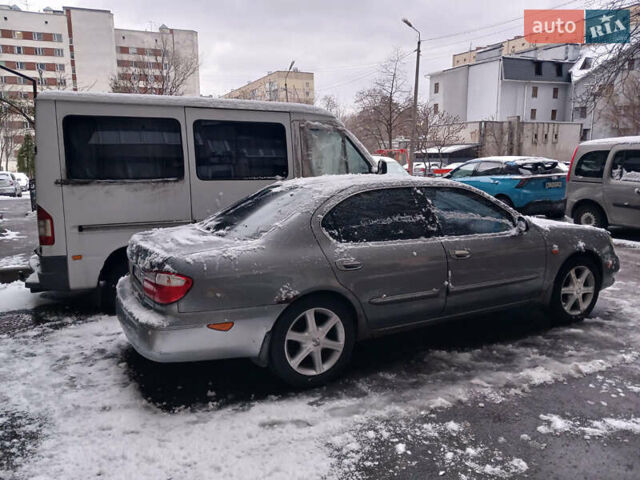 Серый Ниссан Максима, объемом двигателя 2 л и пробегом 258 тыс. км за 3800 $, фото 1 на Automoto.ua