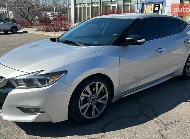 Серый Ниссан Максима, объемом двигателя 3.5 л и пробегом 149 тыс. км за 13700 $, фото 1 на Automoto.ua