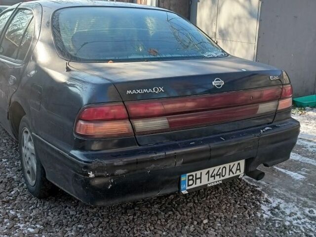 Синий Ниссан Максима, объемом двигателя 2 л и пробегом 255 тыс. км за 900 $, фото 1 на Automoto.ua