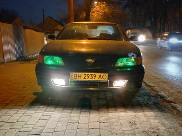 Синій Ніссан Максіма, об'ємом двигуна 3 л та пробігом 370 тис. км за 1204 $, фото 1 на Automoto.ua
