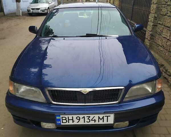 Синий Ниссан Максима, объемом двигателя 2 л и пробегом 270 тыс. км за 3100 $, фото 1 на Automoto.ua