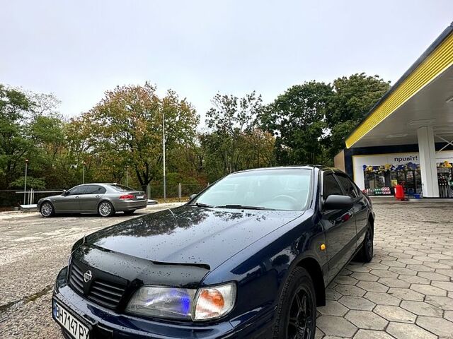 Синий Ниссан Максима, объемом двигателя 3 л и пробегом 363 тыс. км за 2900 $, фото 1 на Automoto.ua