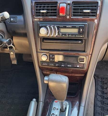 Синий Ниссан Максима, объемом двигателя 2 л и пробегом 453 тыс. км за 3800 $, фото 1 на Automoto.ua