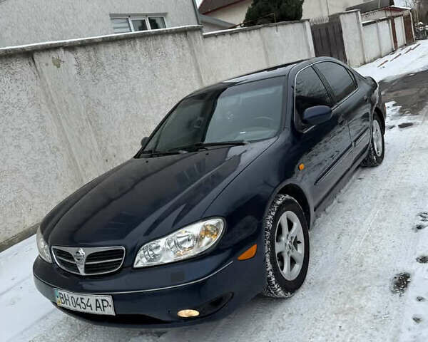 Синій Ніссан Максіма, об'ємом двигуна 3 л та пробігом 290 тис. км за 3450 $, фото 1 на Automoto.ua