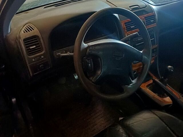 Синій Ніссан Максіма, об'ємом двигуна 2 л та пробігом 0 тис. км за 1300 $, фото 1 на Automoto.ua