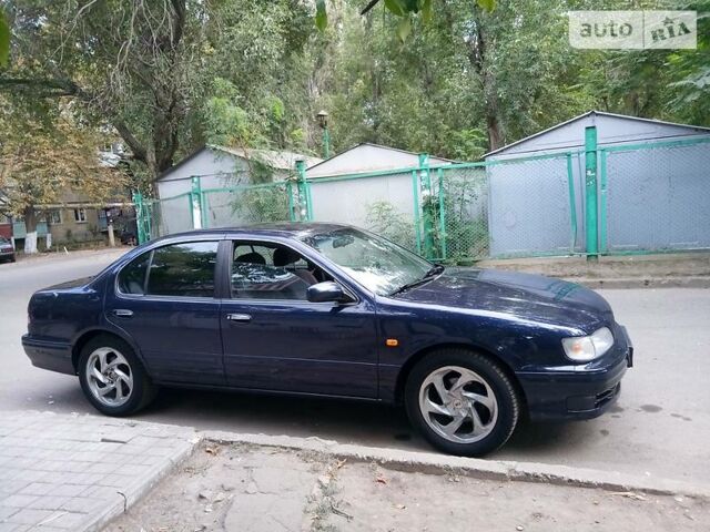 Синій Ніссан Максіма, об'ємом двигуна 3 л та пробігом 180 тис. км за 4000 $, фото 1 на Automoto.ua