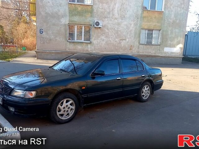 Зеленый Ниссан Максима, объемом двигателя 2 л и пробегом 360 тыс. км за 3300 $, фото 1 на Automoto.ua