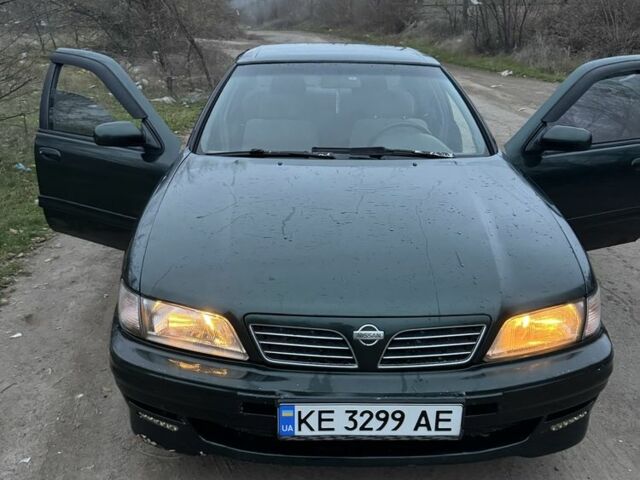 Зелений Ніссан Максіма, об'ємом двигуна 2 л та пробігом 260 тис. км за 1800 $, фото 1 на Automoto.ua