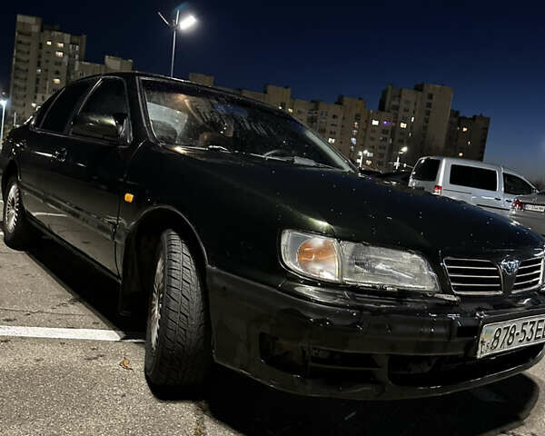 Зеленый Ниссан Максима, объемом двигателя 2 л и пробегом 280 тыс. км за 2400 $, фото 1 на Automoto.ua