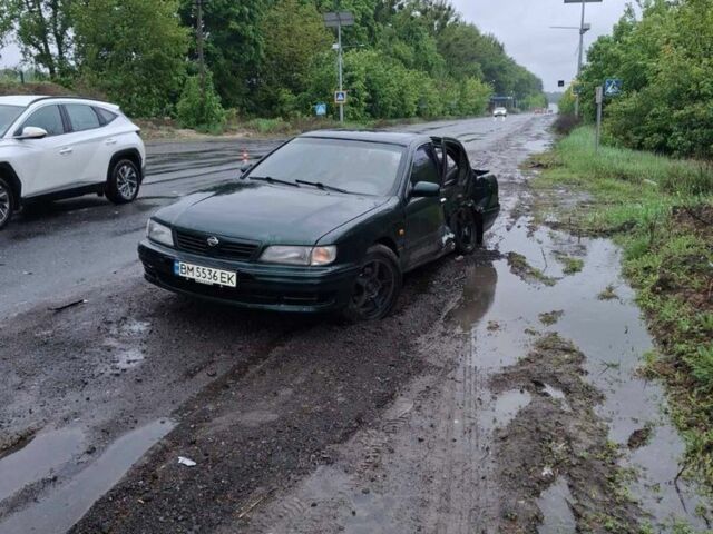 Зелений Ніссан Максіма, об'ємом двигуна 2 л та пробігом 410 тис. км за 800 $, фото 1 на Automoto.ua
