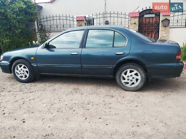 Зелений Ніссан Максіма, об'ємом двигуна 3 л та пробігом 350 тис. км за 3200 $, фото 1 на Automoto.ua