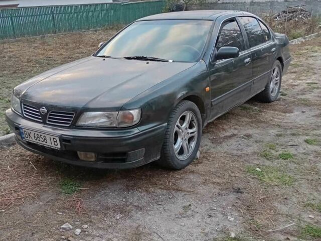 Зеленый Ниссан Максима, объемом двигателя 3 л и пробегом 250 тыс. км за 2000 $, фото 1 на Automoto.ua