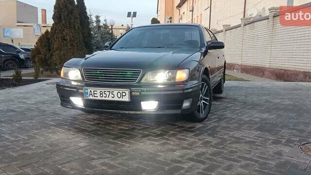 Зелений Ніссан Максіма, об'ємом двигуна 3 л та пробігом 250 тис. км за 3700 $, фото 1 на Automoto.ua