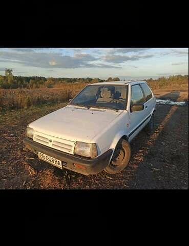 Белый Ниссан Микра, объемом двигателя 1.28 л и пробегом 251 тыс. км за 1300 $, фото 1 на Automoto.ua