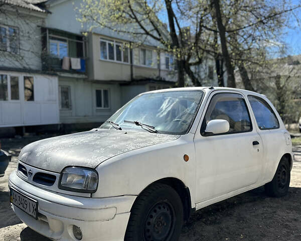 Білий Ніссан Мікра, об'ємом двигуна 1 л та пробігом 180 тис. км за 1050 $, фото 1 на Automoto.ua