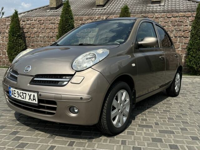 Коричневый Ниссан Микра, объемом двигателя 1.4 л и пробегом 188 тыс. км за 5400 $, фото 1 на Automoto.ua