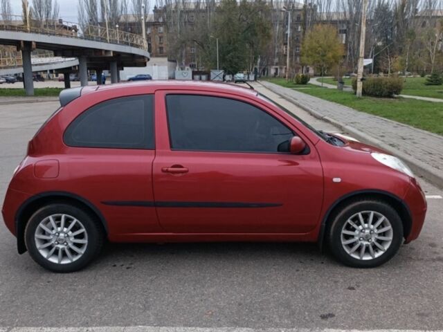 Червоний Ніссан Мікра, об'ємом двигуна 1.4 л та пробігом 124 тис. км за 5600 $, фото 1 на Automoto.ua