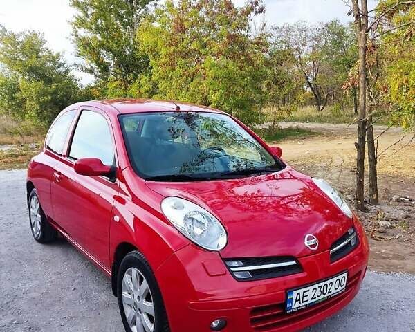 Красный Ниссан Микра, объемом двигателя 1.24 л и пробегом 190 тыс. км за 5599 $, фото 1 на Automoto.ua