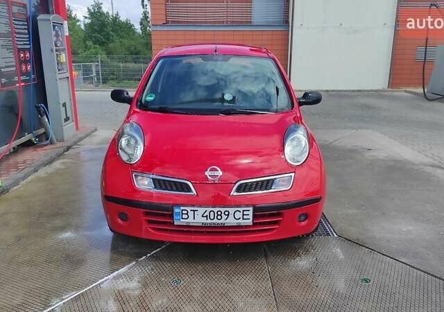 Червоний Ніссан Мікра, об'ємом двигуна 1.2 л та пробігом 150 тис. км за 4700 $, фото 1 на Automoto.ua