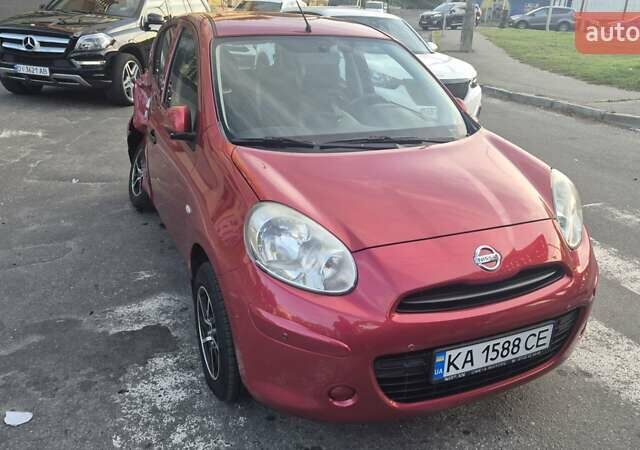 Червоний Ніссан Мікра, об'ємом двигуна 1.2 л та пробігом 118 тис. км за 5000 $, фото 1 на Automoto.ua