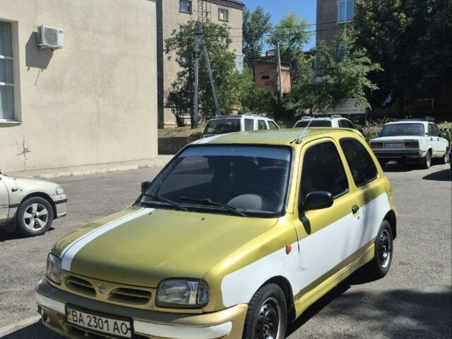 Желтый Ниссан Микра, объемом двигателя 1 л и пробегом 242 тыс. км за 699 $, фото 1 на Automoto.ua