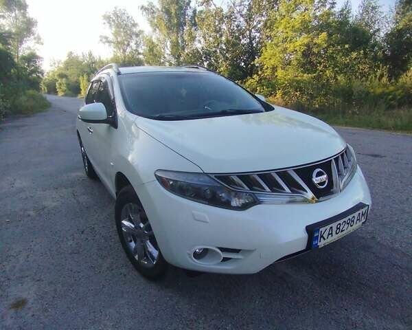 Белый Ниссан Мурано, объемом двигателя 3.5 л и пробегом 102 тыс. км за 9300 $, фото 1 на Automoto.ua