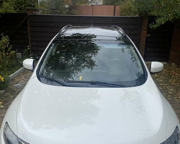 Белый Ниссан Мурано, объемом двигателя 3.5 л и пробегом 165 тыс. км за 10900 $, фото 1 на Automoto.ua