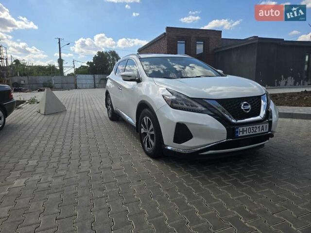Белый Ниссан Мурано, объемом двигателя 3.5 л и пробегом 220 тыс. км за 17999 $, фото 1 на Automoto.ua