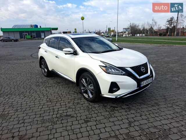 Белый Ниссан Мурано, объемом двигателя 3.5 л и пробегом 49 тыс. км за 27500 $, фото 1 на Automoto.ua