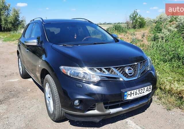 Черный Ниссан Мурано, объемом двигателя 2.49 л и пробегом 240 тыс. км за 12000 $, фото 1 на Automoto.ua