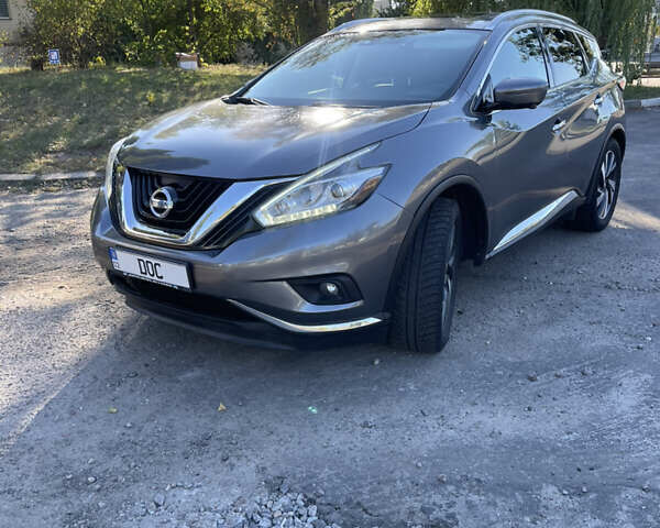 Серый Ниссан Мурано, объемом двигателя 3.5 л и пробегом 257 тыс. км за 17000 $, фото 1 на Automoto.ua