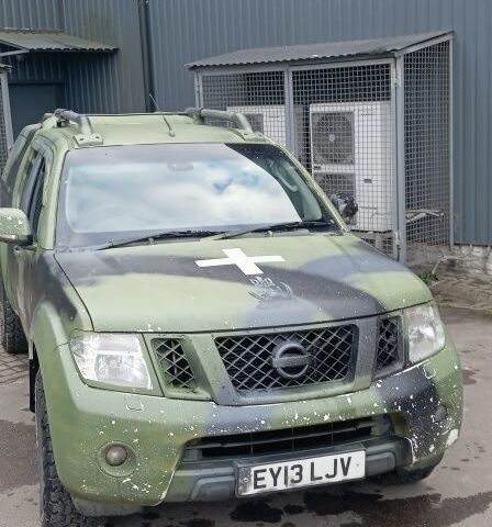 Белый Ниссан Навара, объемом двигателя 0 л и пробегом 213 тыс. км за 5999 $, фото 1 на Automoto.ua