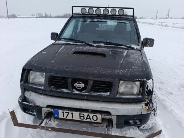 Чорний Ніссан Навара, об'ємом двигуна 2.5 л та пробігом 500 тис. км за 2500 $, фото 1 на Automoto.ua