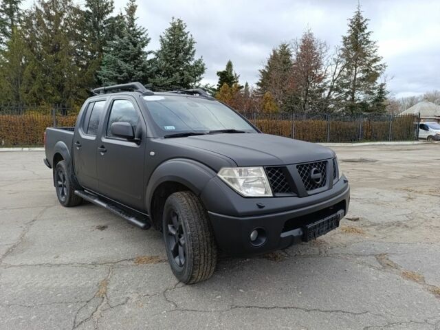 Черный Ниссан Навара, объемом двигателя 2.5 л и пробегом 333 тыс. км за 4700 $, фото 1 на Automoto.ua