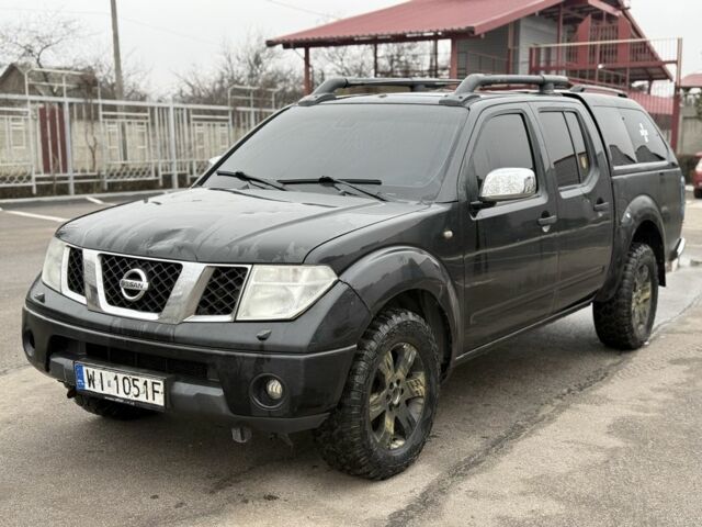 Черный Ниссан Навара, объемом двигателя 0 л и пробегом 300 тыс. км за 5000 $, фото 1 на Automoto.ua