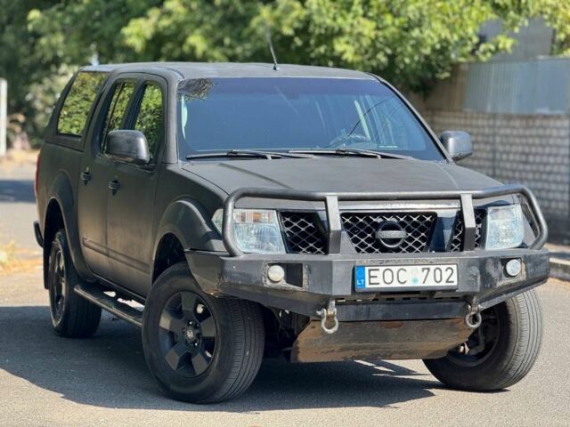 Чорний Ніссан Навара, об'ємом двигуна 2.5 л та пробігом 270 тис. км за 6900 $, фото 1 на Automoto.ua