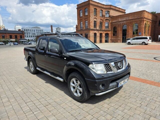Черный Ниссан Навара, объемом двигателя 2.5 л и пробегом 301 тыс. км за 7200 $, фото 1 на Automoto.ua
