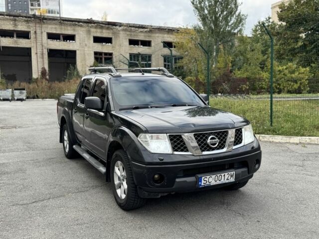 Чорний Ніссан Навара, об'ємом двигуна 2.5 л та пробігом 200 тис. км за 5272 $, фото 1 на Automoto.ua